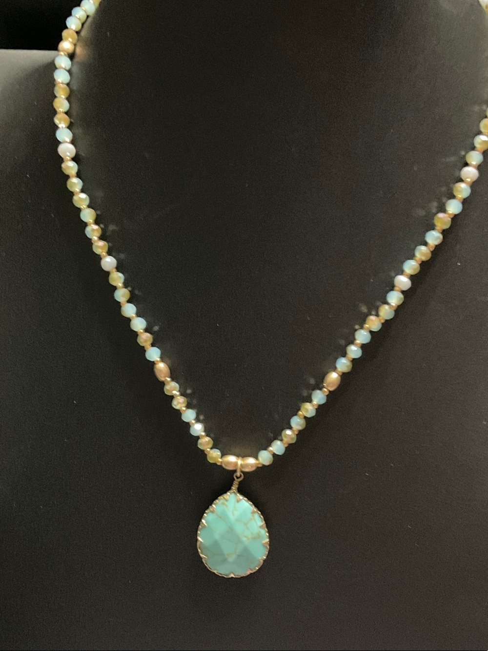 Turquoise Teardrop Pendant Beaded Necklace - Women's Jewelry